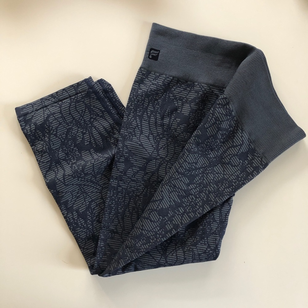 Fabletics Navy Blue Floral Seamless Capri Leggings